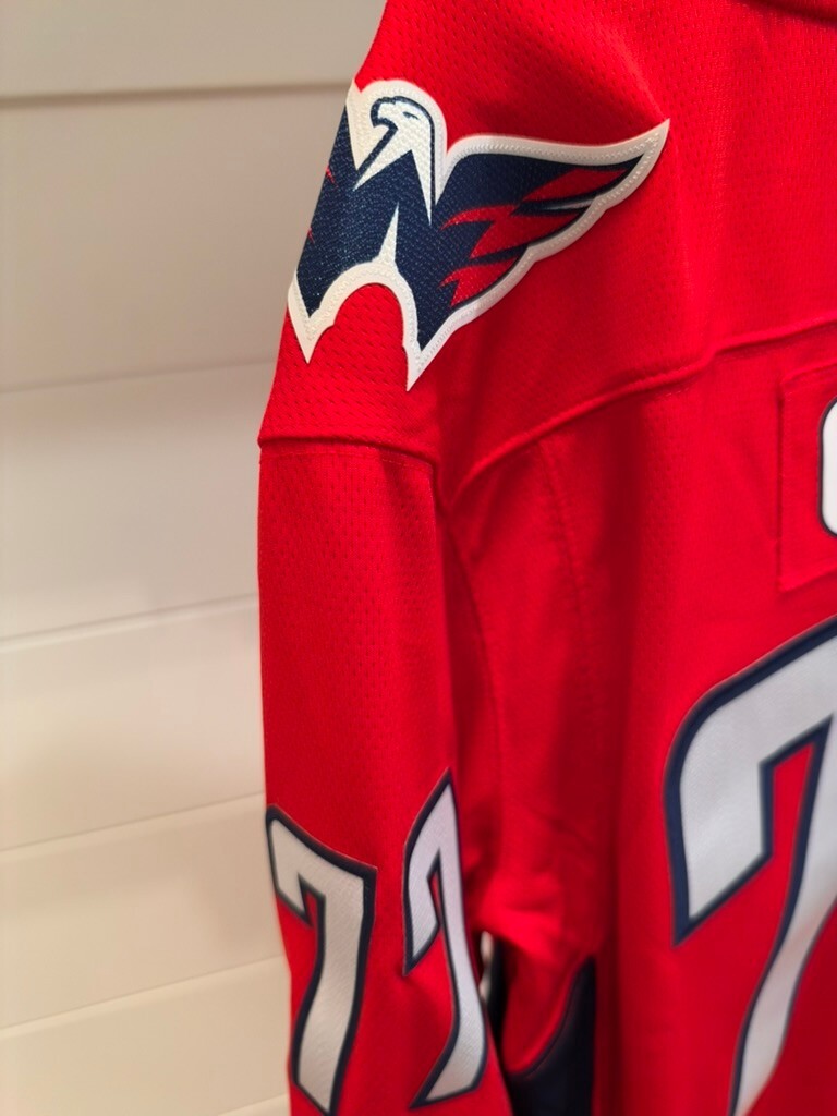 TJ Oshie Washington Capitals Fanatics Breakaway Jersey Women's XL Red #77 NWT