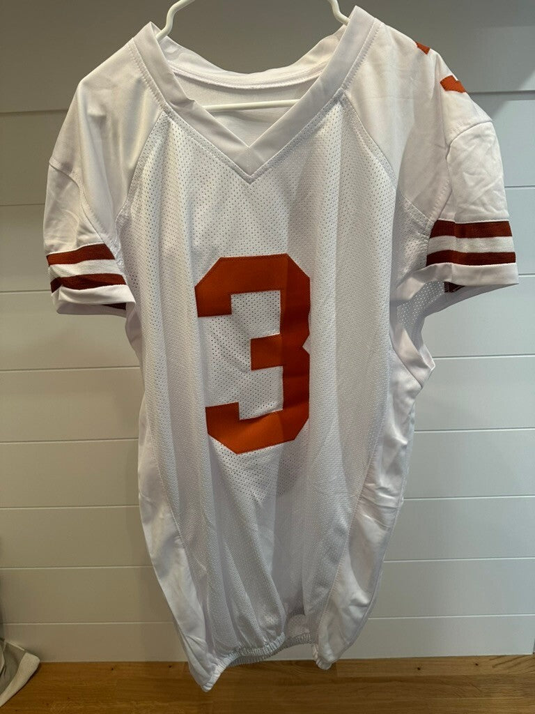Quinn Ewers Signed Football Jersey with Beckett Authentication