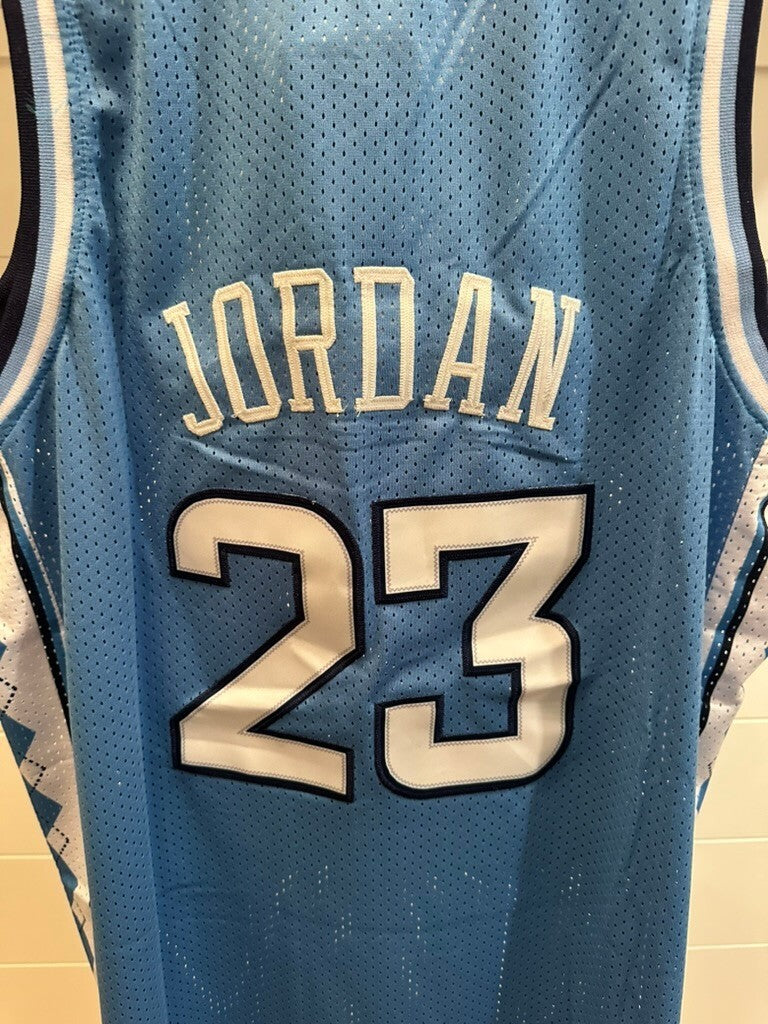 Michael Jordan #23 North Carolina UNC Tar Heels Jordan Brand Replica Jersey XL