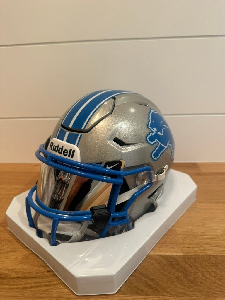 Isaac TeSlaa Signed Lions SpeedFlex MIDI Helmet Beckett Mirrored Visor
