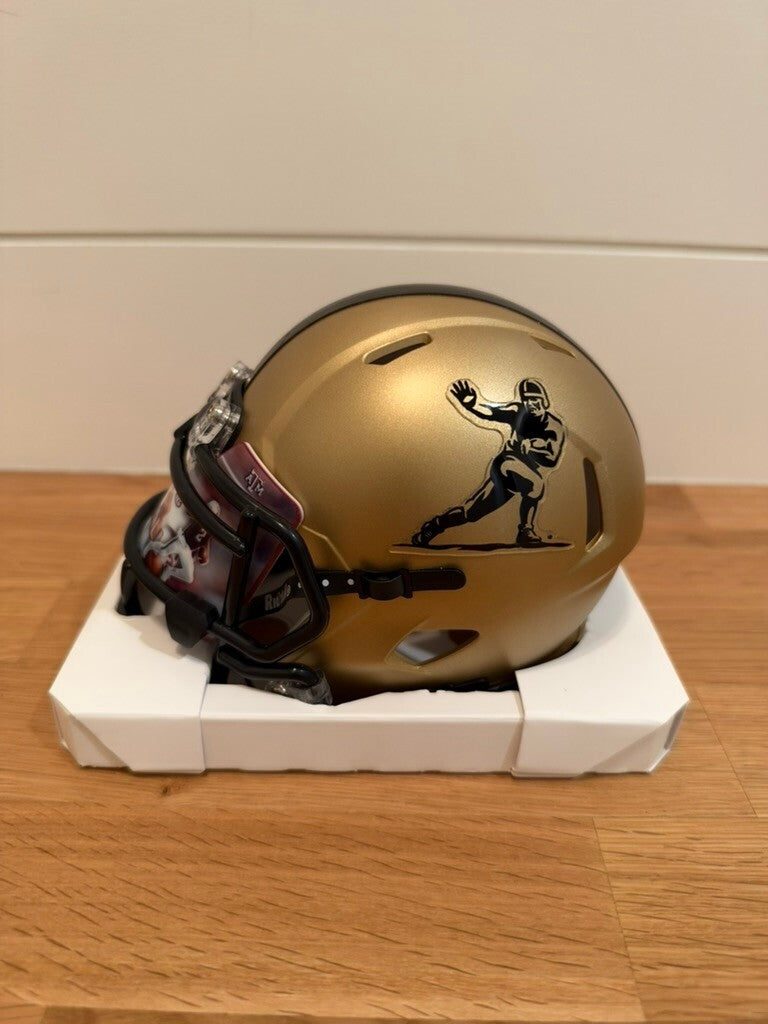 Johnny Manziel Signed Gold Heisman Mini Helmet 12 Heisman Beckett Witnessed