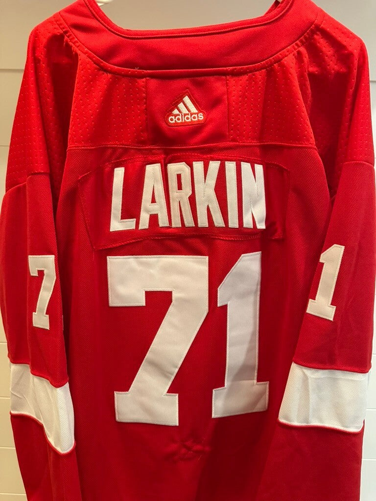 Detroit Red Wings Larkin #71 NHL Hockey Jersey Size 60