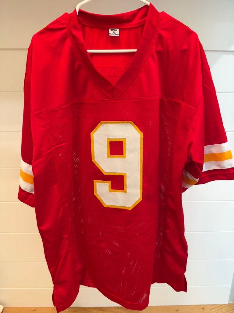 Kenneth Walker III Signed Kansas City Chiefs Jersey Beckett
