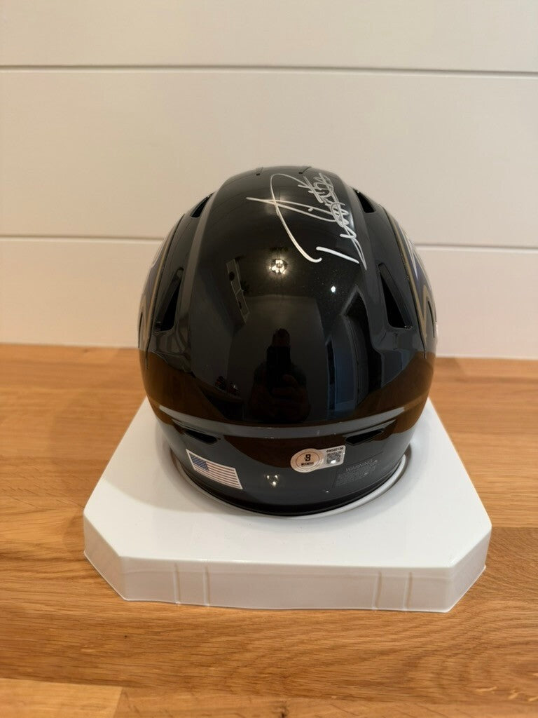 Derrick Henry Signed Ravens SpeedFlex MIDI Helmet Purple Visor Beckett
