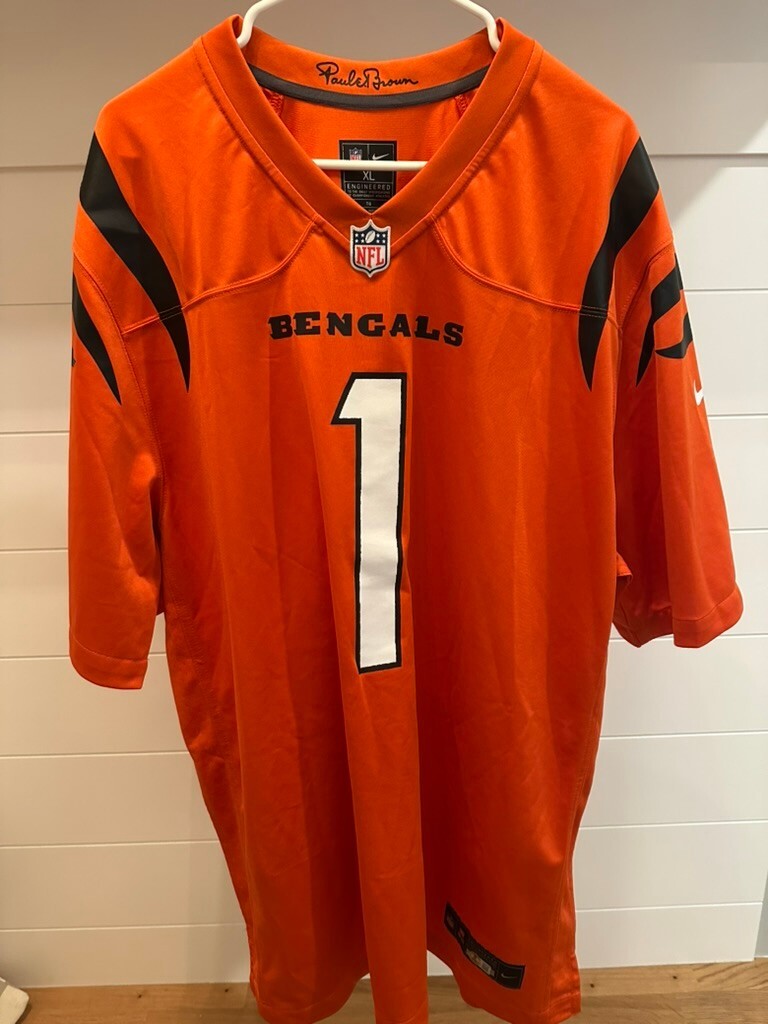 Ja’Marr Chase Signed Cincinnati Bengals Orange Nike XL Jersey – Beckett