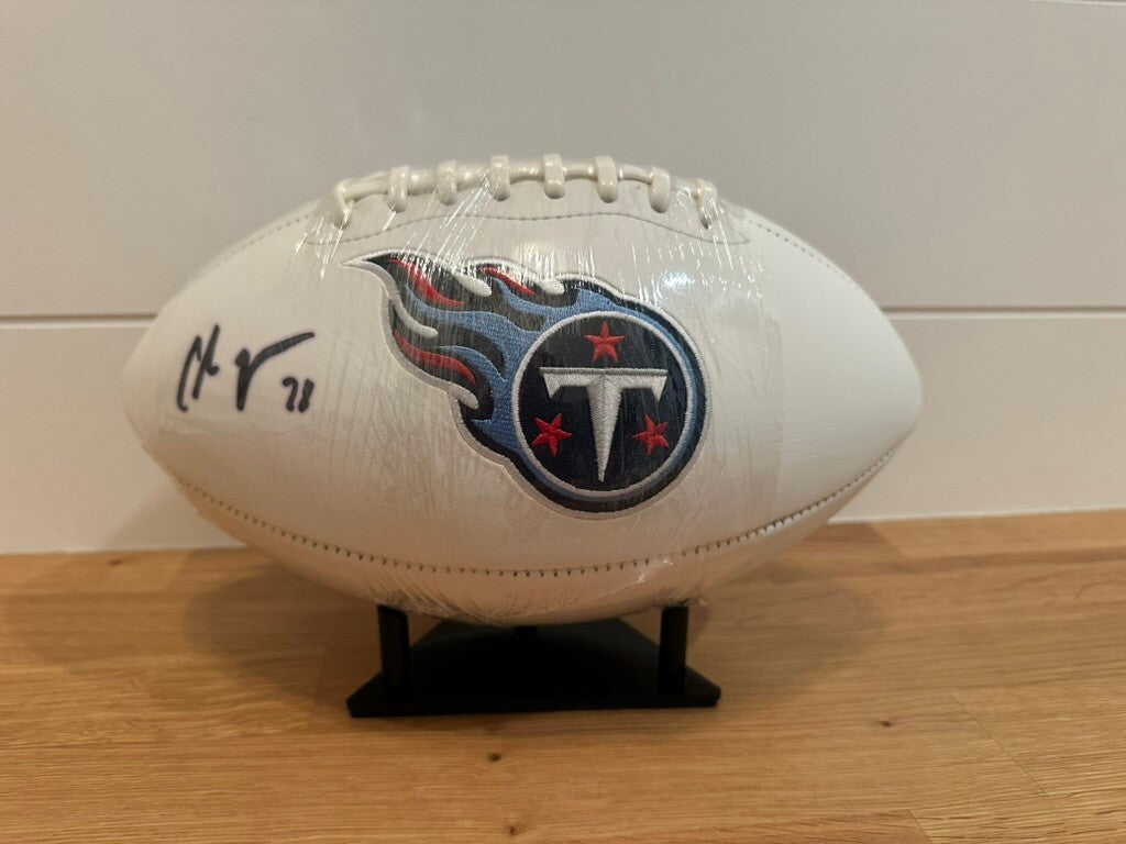 Chris Johnson #28 Signed Tennessee Titans Logo Football Beckett BAS Witnessed