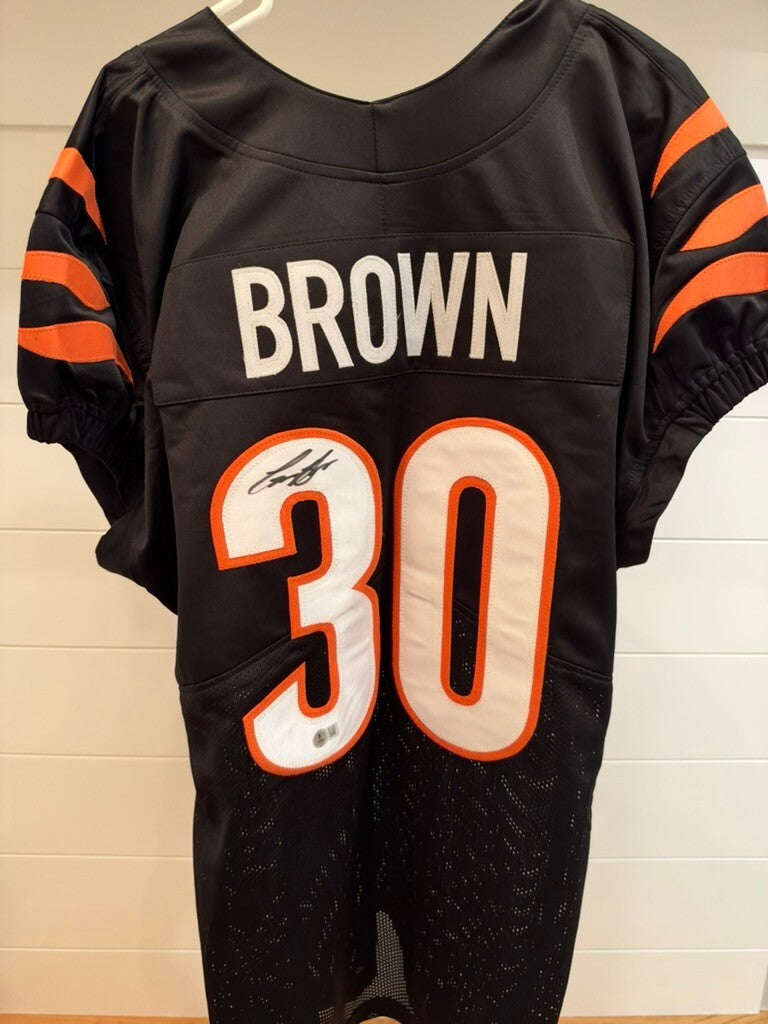 Chase Brown Signed Cincinnati Bengals #30 Black Custom Jersey Beckett Witness