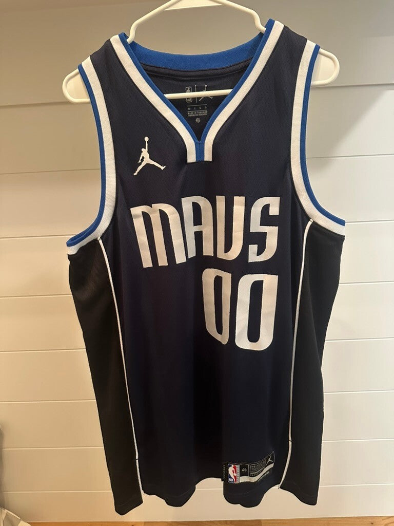 Max Christie Signed Dallas Mavericks Jordan Swingman Jersey JSA COA