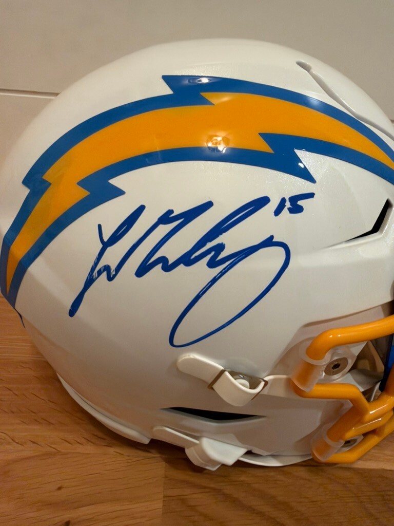Ladd McConkey Signed Chargers Riddell SpeedFlex MIDI Helmet – Beckett Witnessed