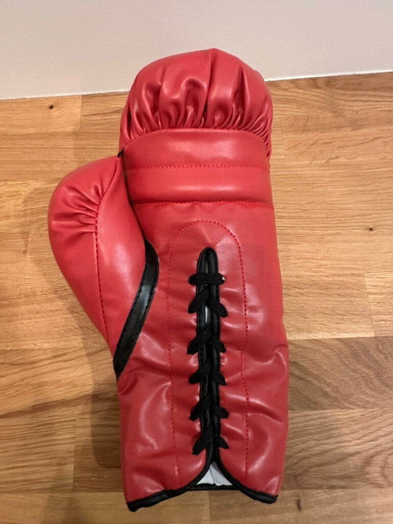 Everlast Red Boxing Glove Signed by Deontay Wilder with Beckett Authentication