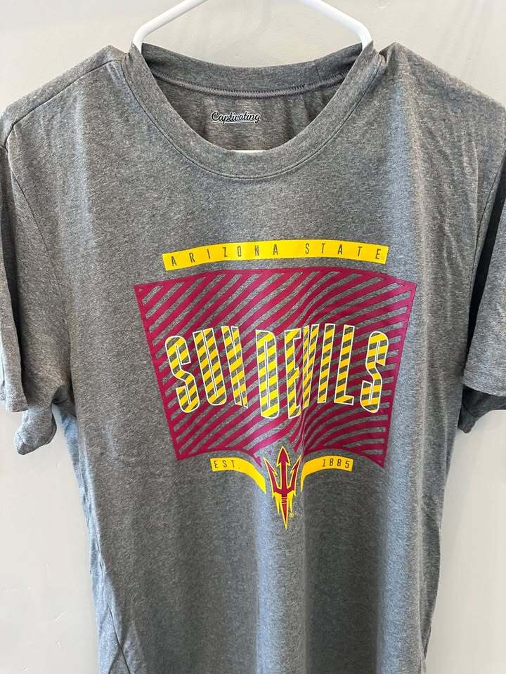 Brand New Sports Apparel Bundle 18 Total — Men’s & Women’s Large