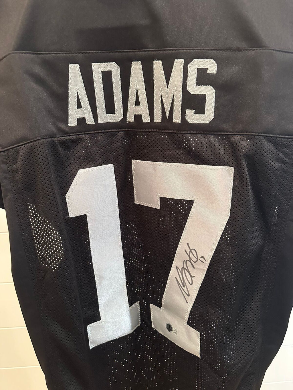 Davante Adams Autographed Las Vegas Raiders #17 Jersey – Beckett Witnessed