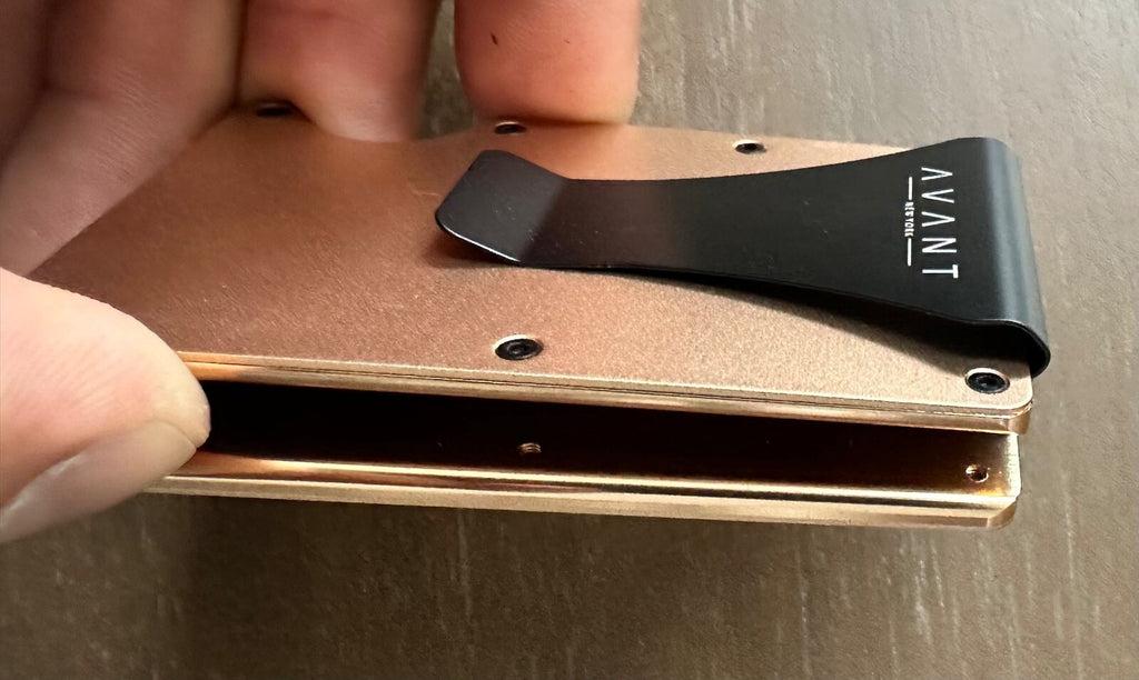 Avant New York RFID Blocking Minimalist Metal Wallet – Rose Gold -Brand New