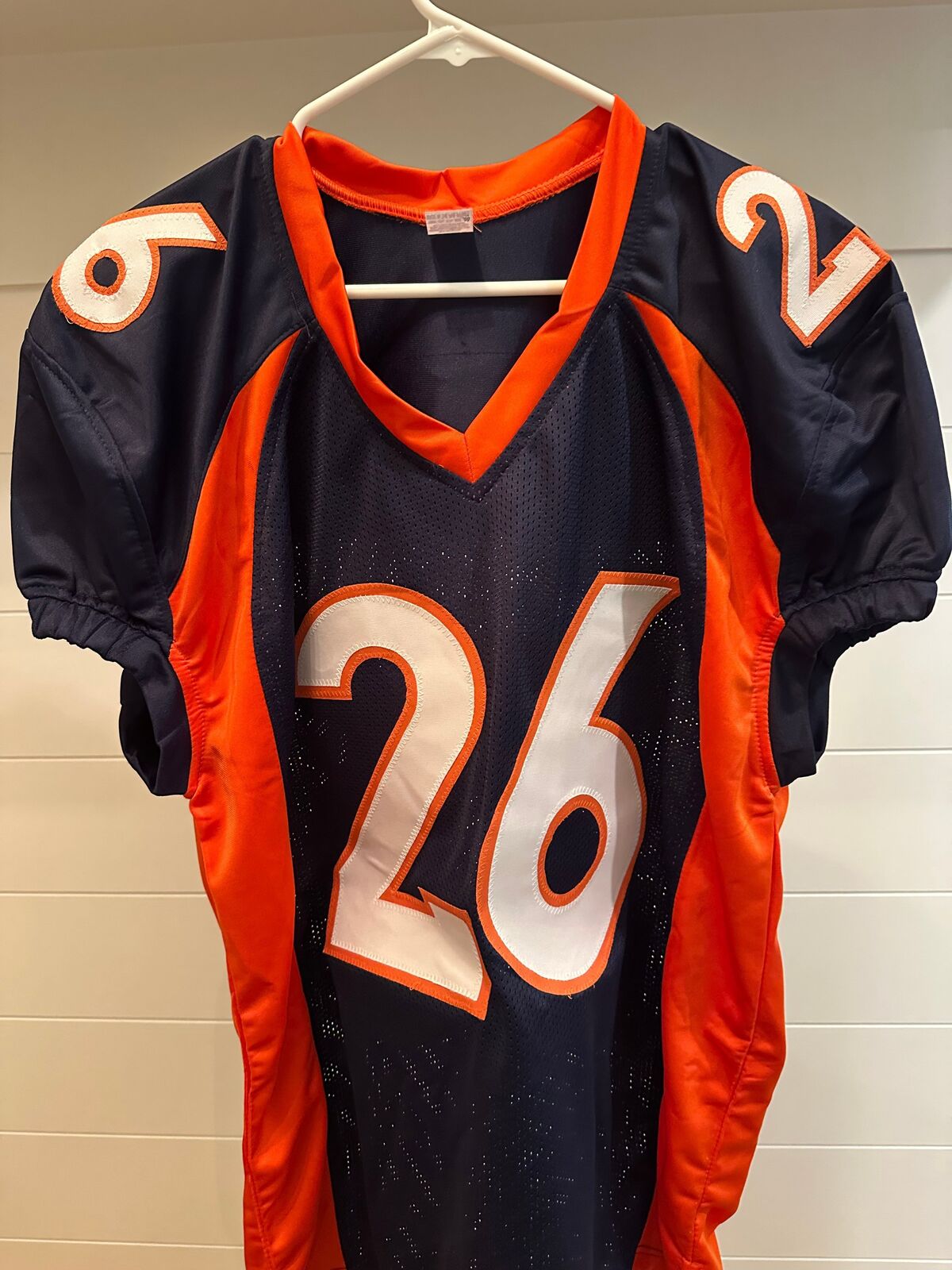 Clinton Portis Signed Denver Broncos #26 Jersey – “FTA Go Marines” & “ROY 02” –