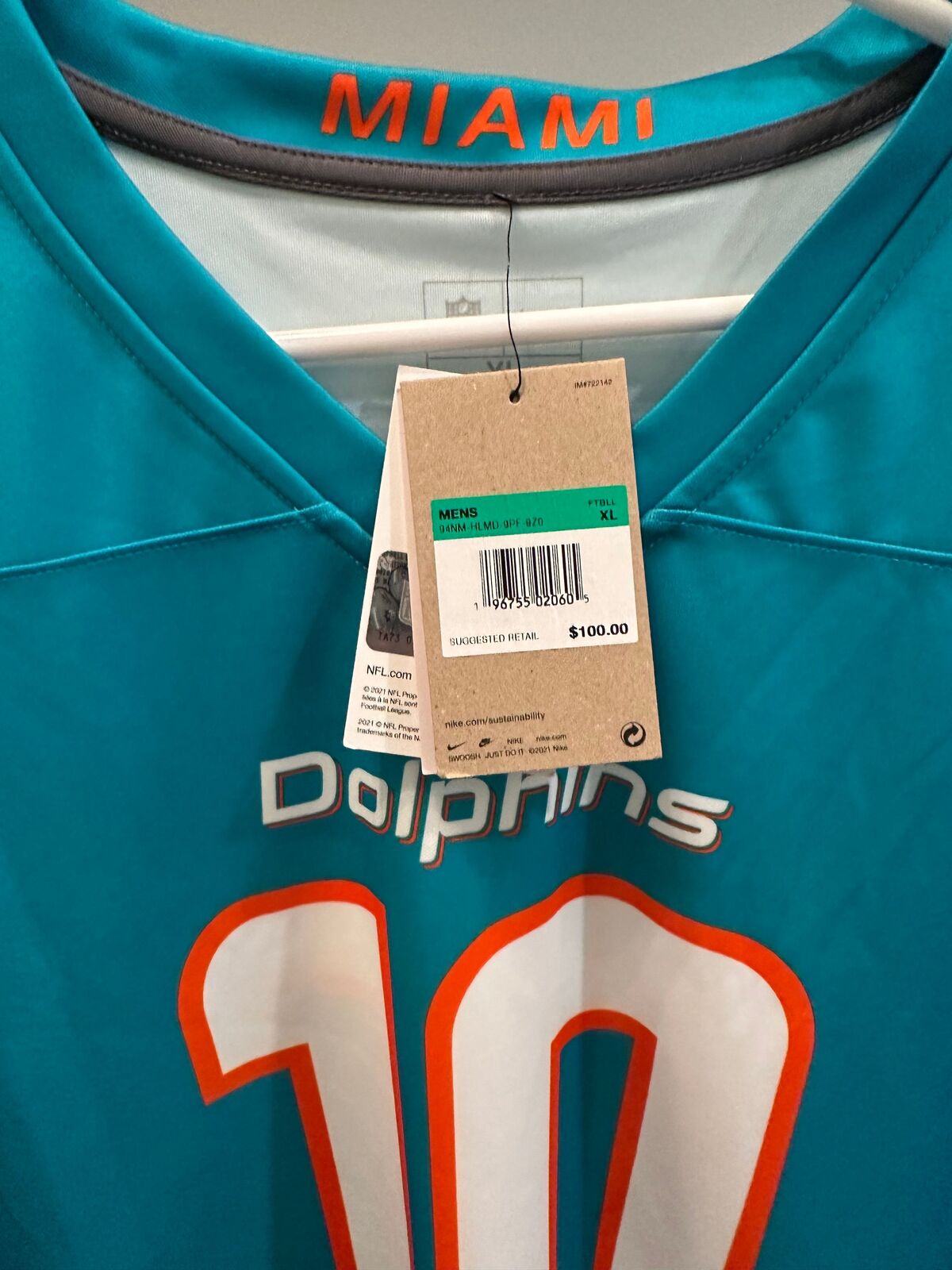 Tyreek Hill Autographed Miami Dolphins Nike Jersey – Beckett Witnessed COA – XL