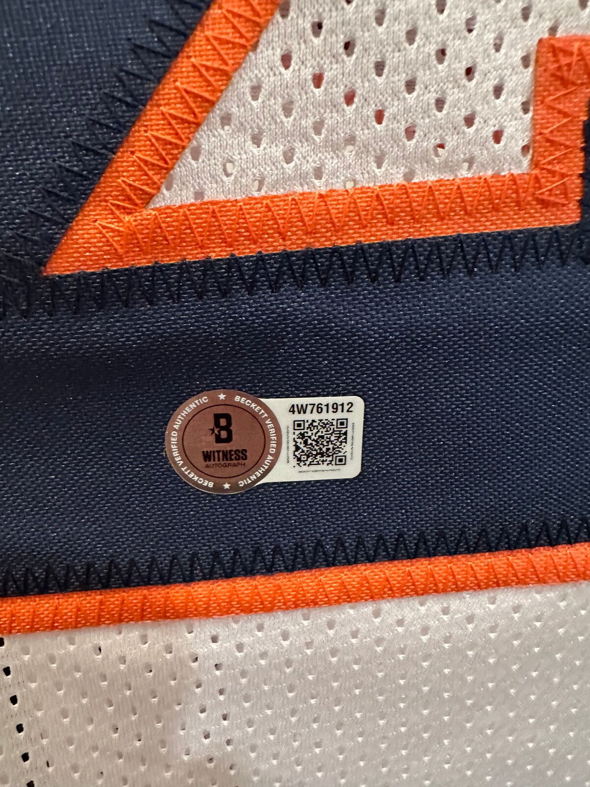 LenDale White Signed Denver Broncos -Style #25 Jersey – Beckett Witnessed