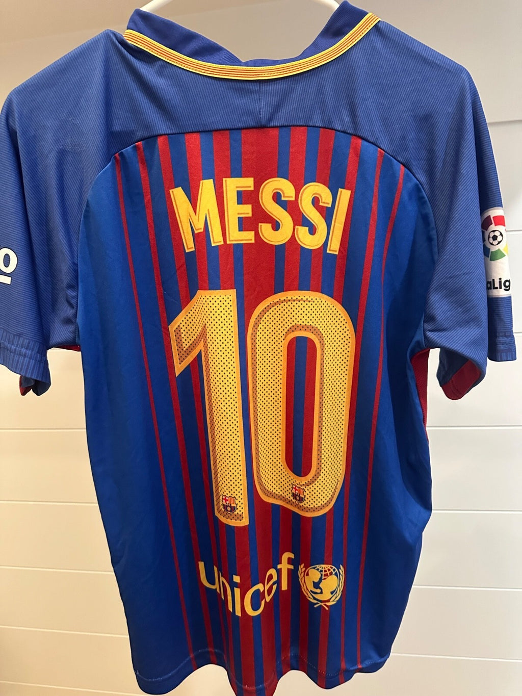 Lionel Messi #10 FC Barcelona Soccer Jersey Size Small – Barça