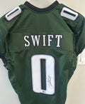 D’Andre Swift Signed Eagles Style Jersey with game cut sleeves – Beckett Witness