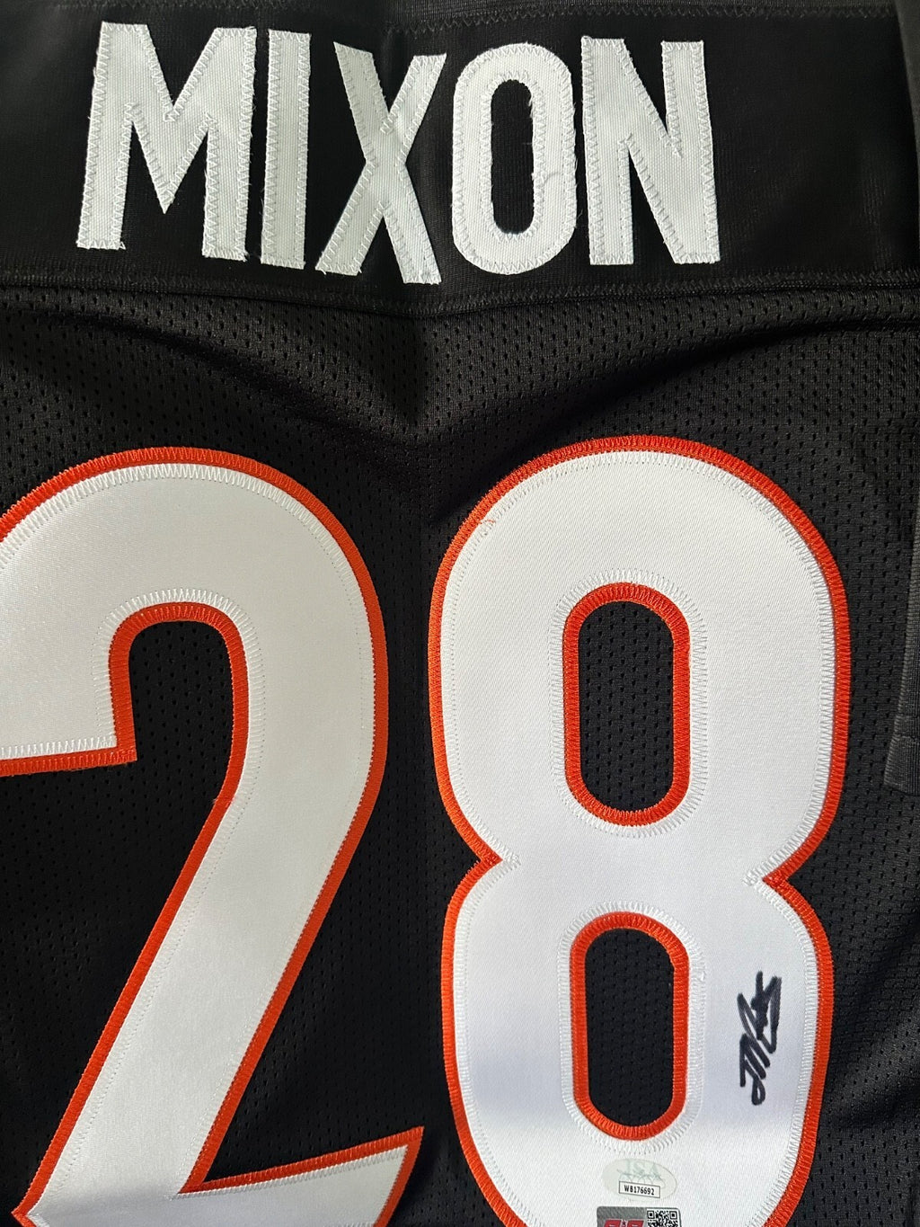 Joe Mixon Signed Cincinnati Bengals #28 Jersey – PIA Witnessed & JSA