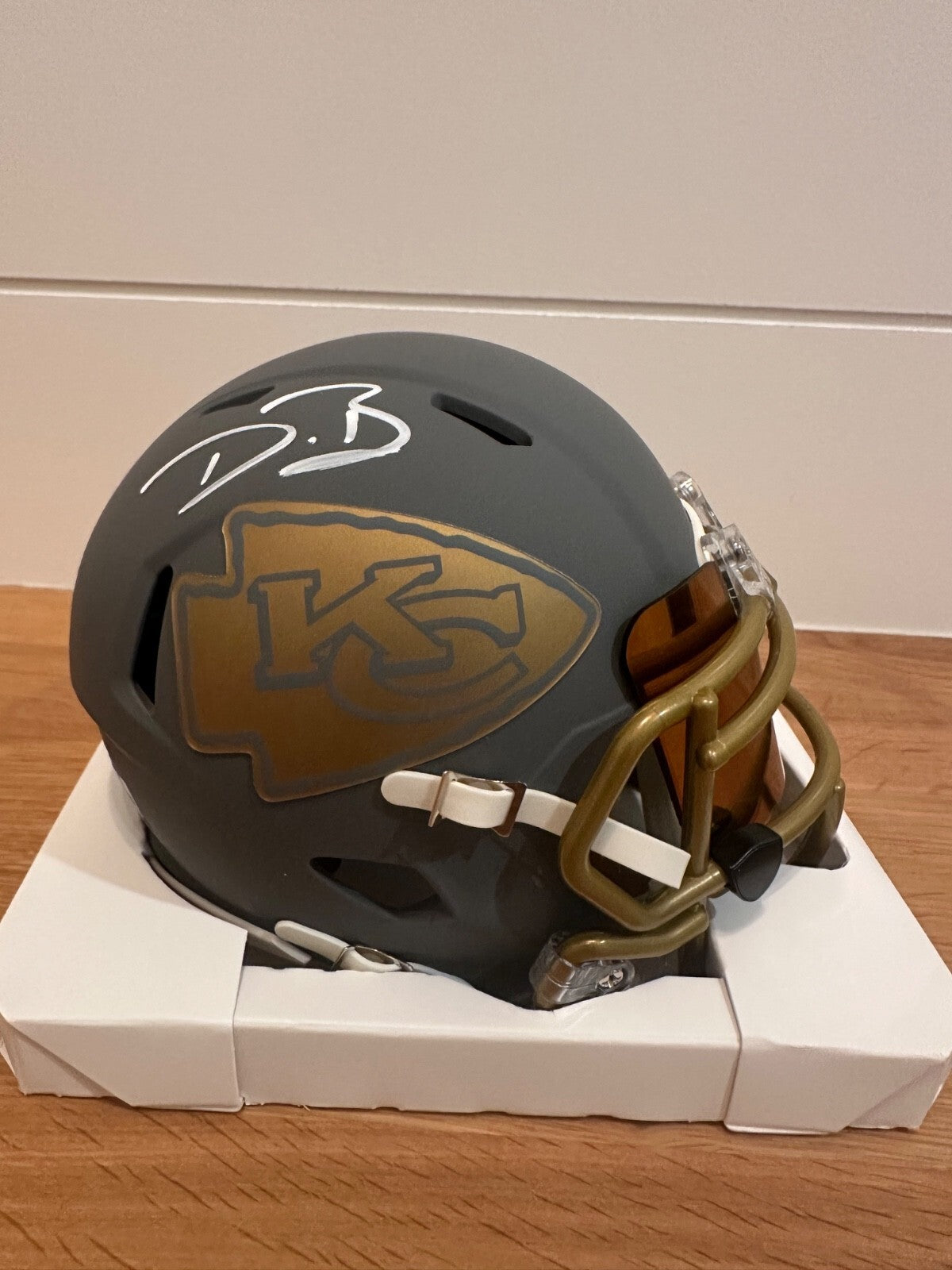 Dwayne Bowe Signed Chiefs Slate Mini Helmet – JSA Witnessed