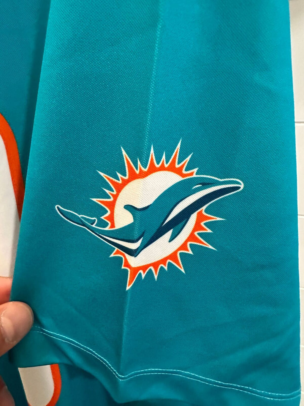Tyreek Hill Autographed Miami Dolphins Nike Jersey – Beckett Witnessed COA – XL