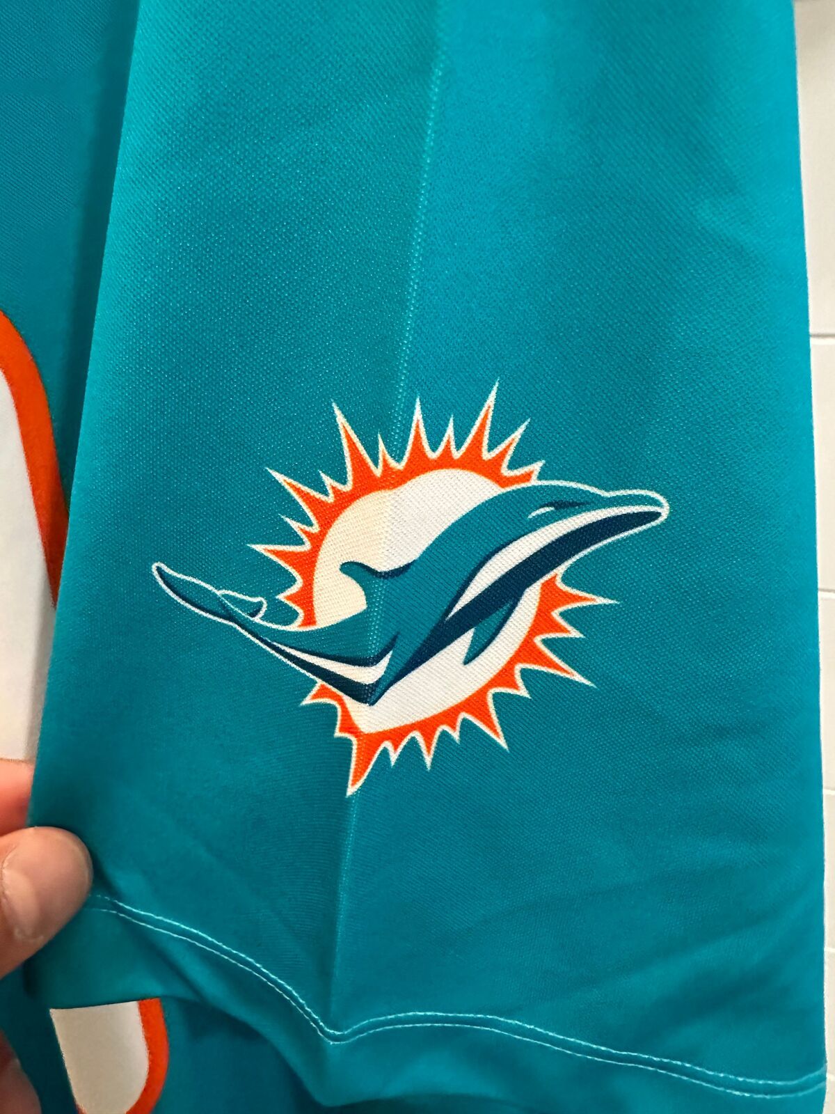 Tyreek Hill Autographed Miami Dolphins Nike Jersey – Beckett Witnessed COA – XL
