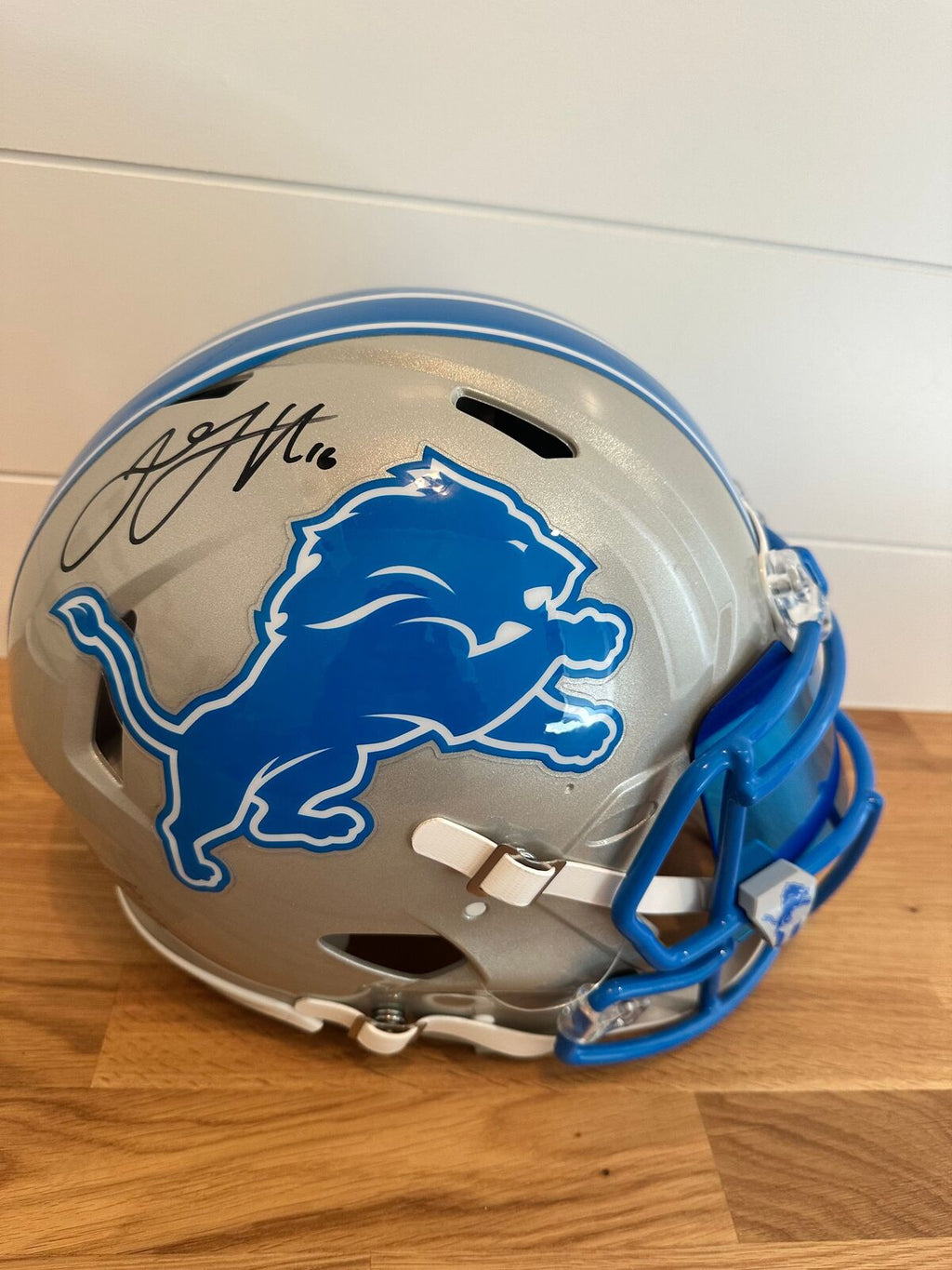 Jared Goff Signed Detroit Lions Authentic Helmet – Fanatics Certified