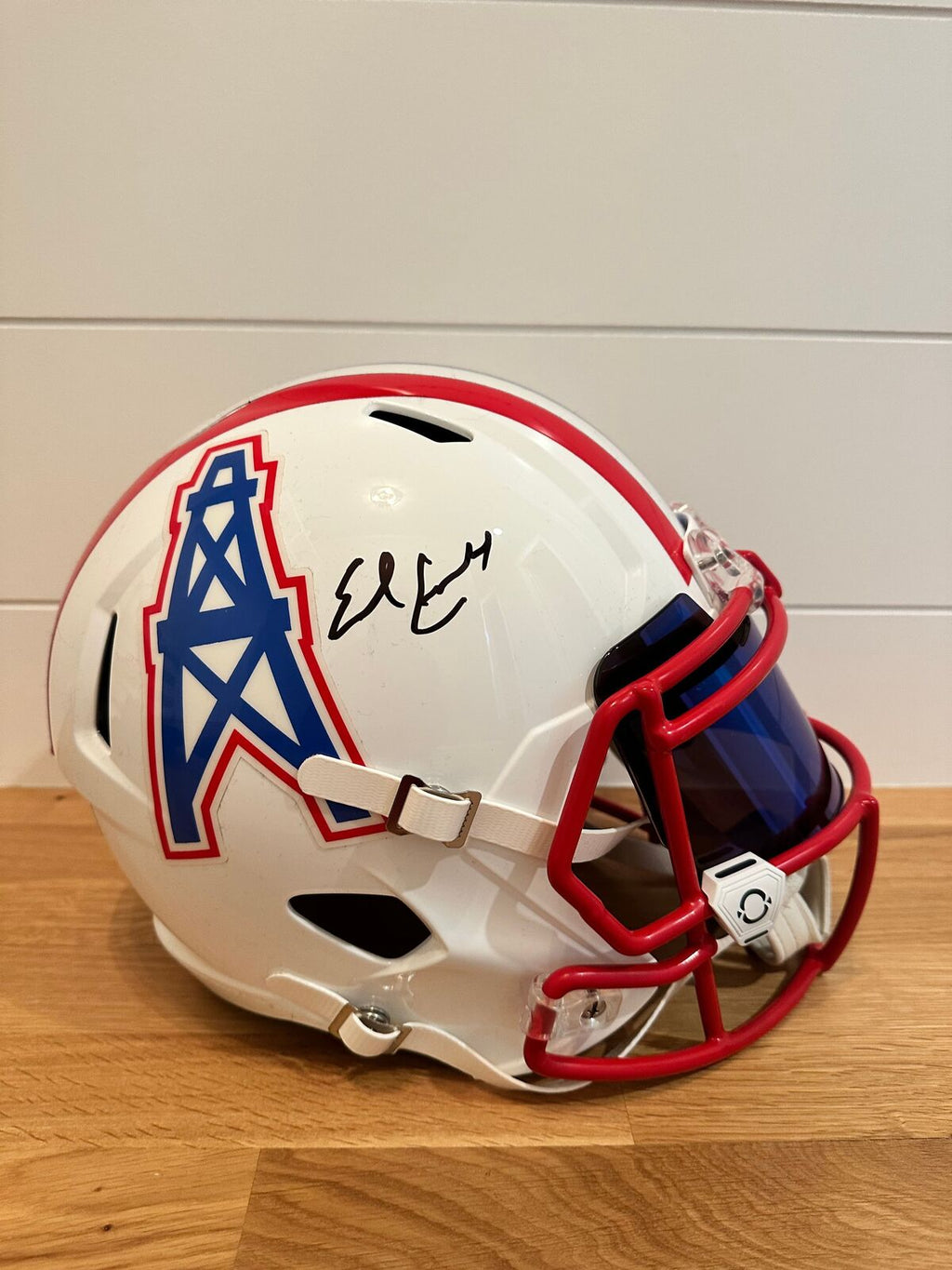 Earl Campbell Signed Houston Oilers Throwback Replica Helmet with visor –