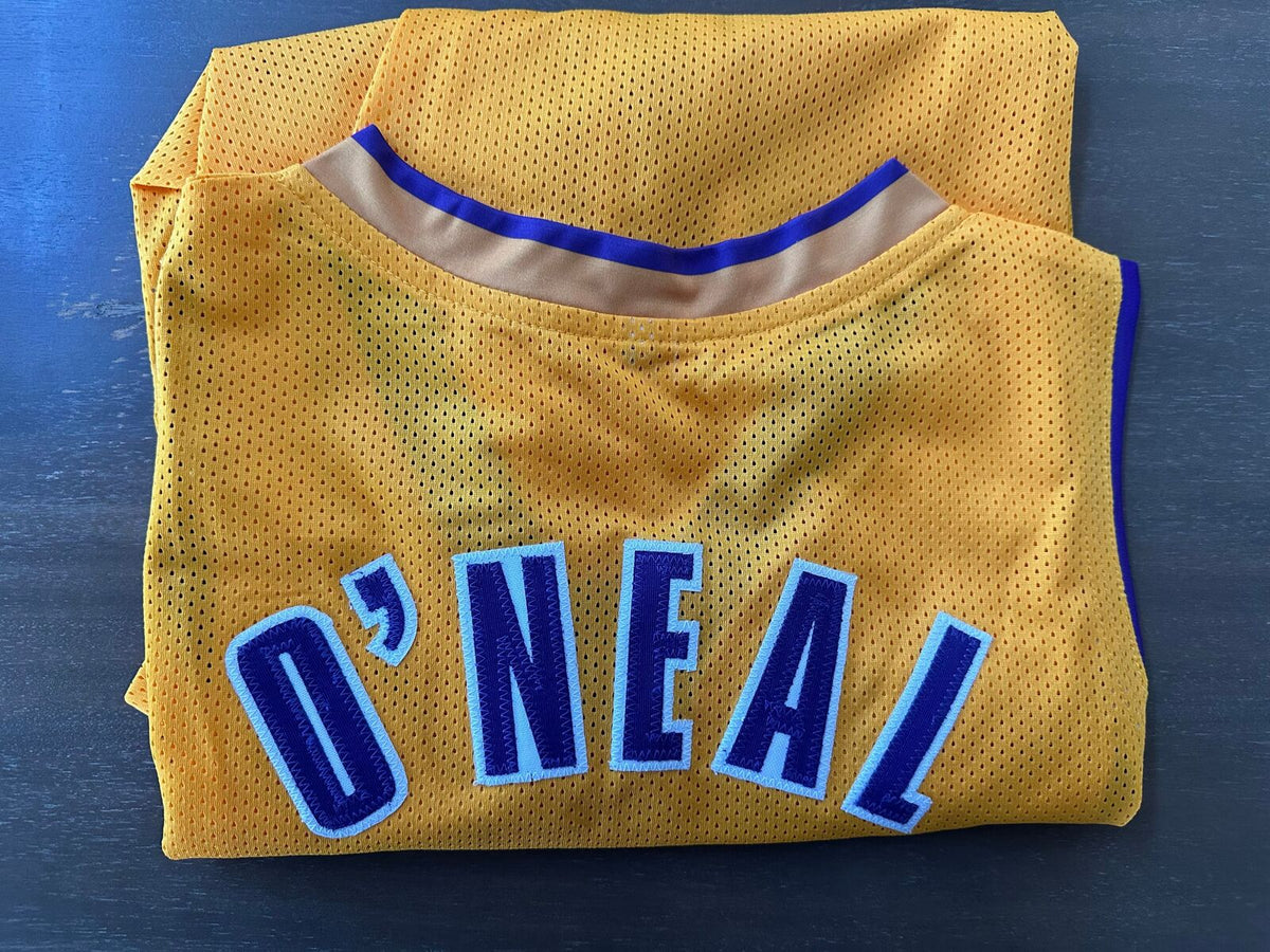 Shaquille O’Neal Signed Lakers Jersey Beckett Witnessed