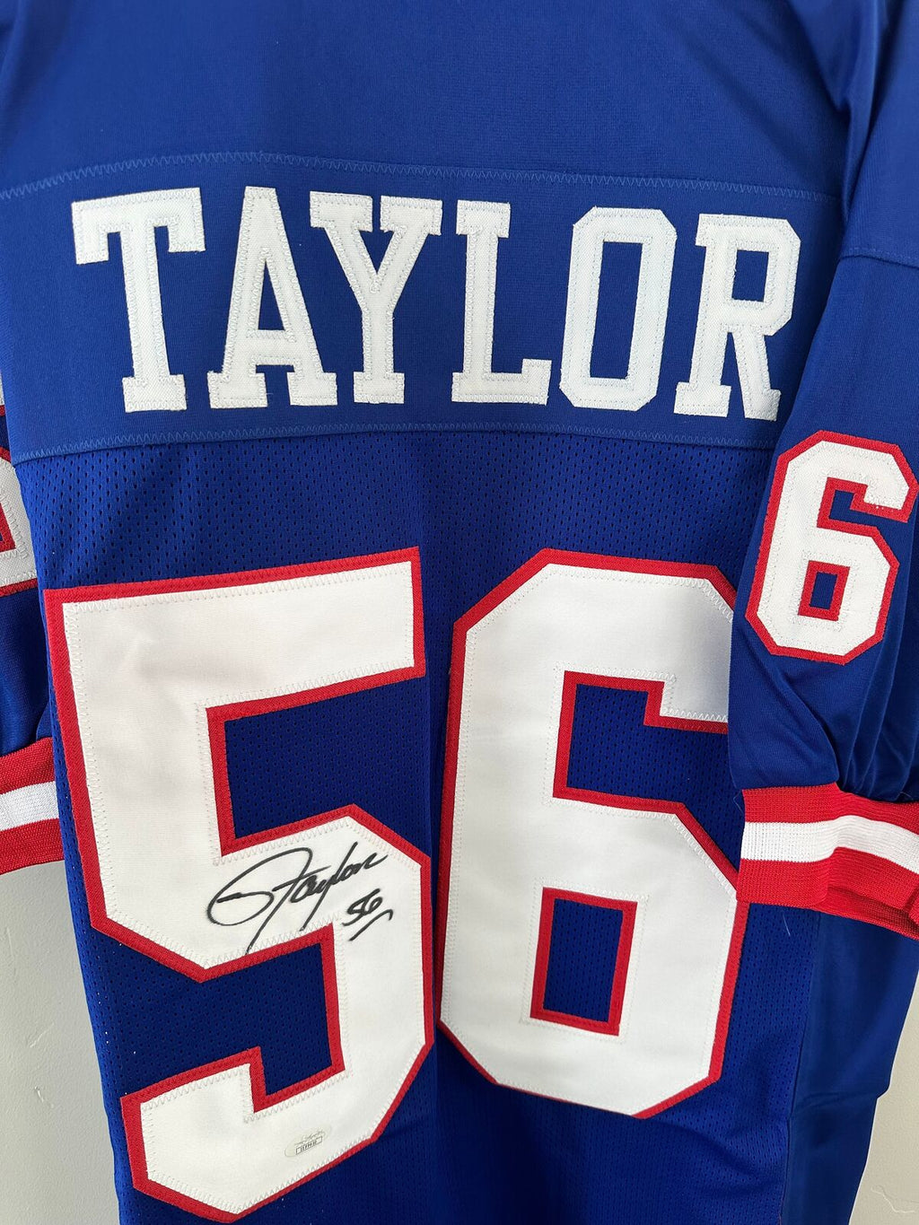 Lawrence Taylor Signed Giants Jersey – JSA Authenticated