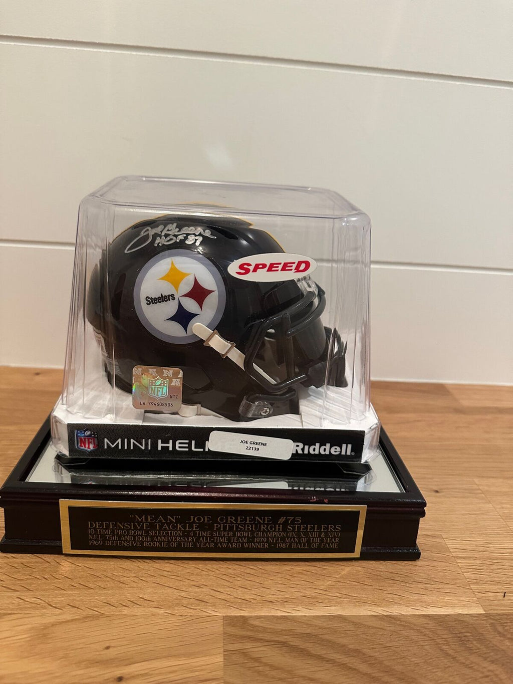 Mean Joe Greene Signed Steelers Riddell Mini Helmet Beckett Witnessed + Display