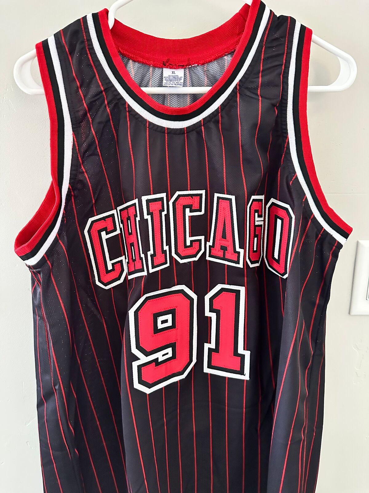 Dennis Rodman Signed Chicago Bulls #91 Jersey – Beckett Witness Certified