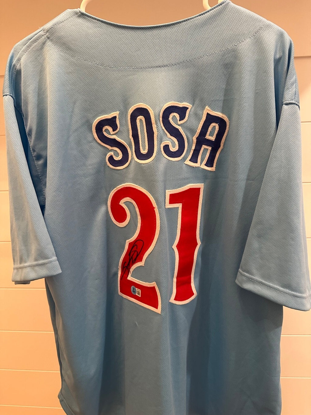 Sammy Sosa Signed Chicago Cubs #21 Jersey – Beckett Witnessed