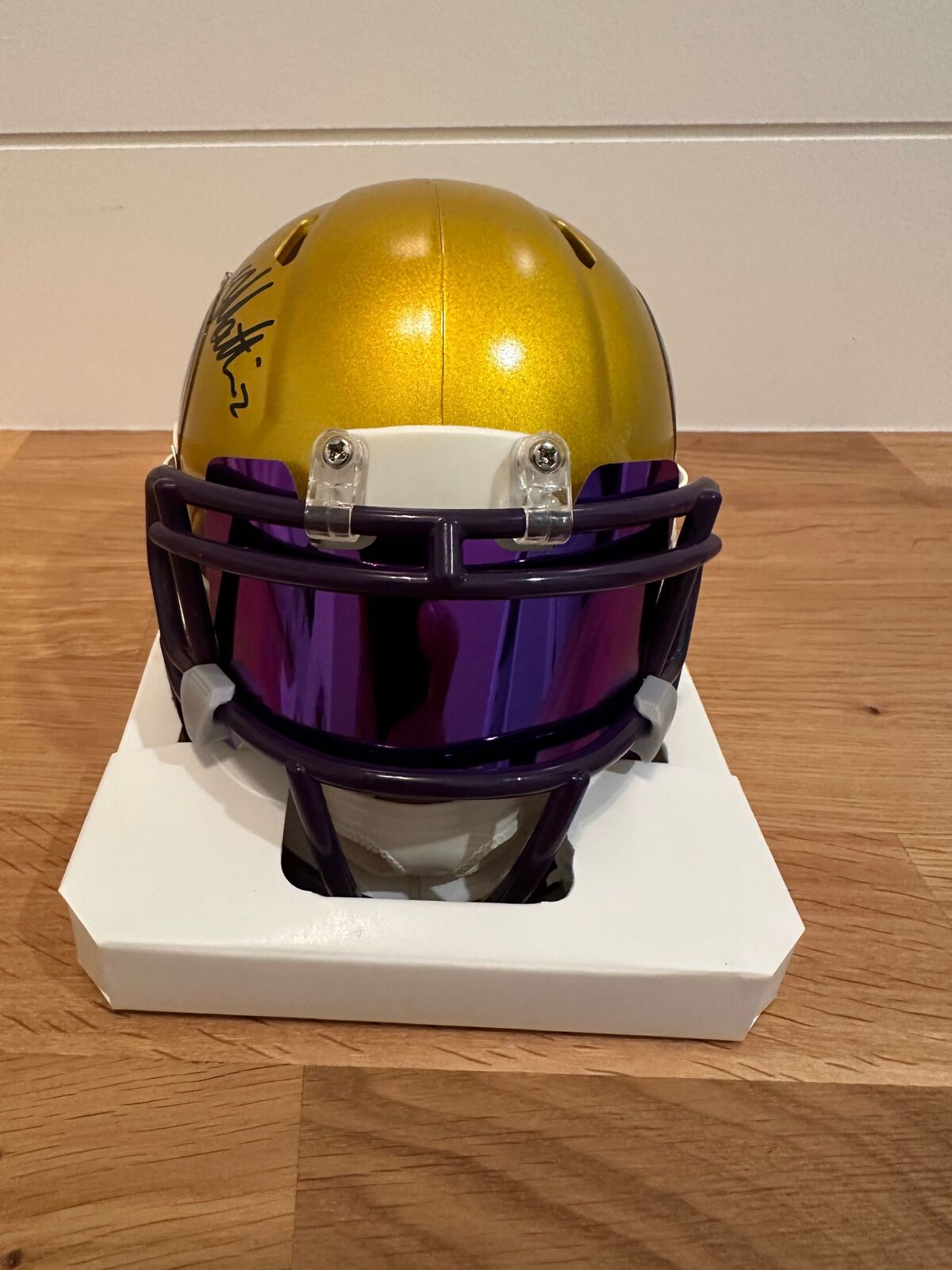 Alexander Mattison Signed Minnesota Vikings Gold Flash Mini Helmet –