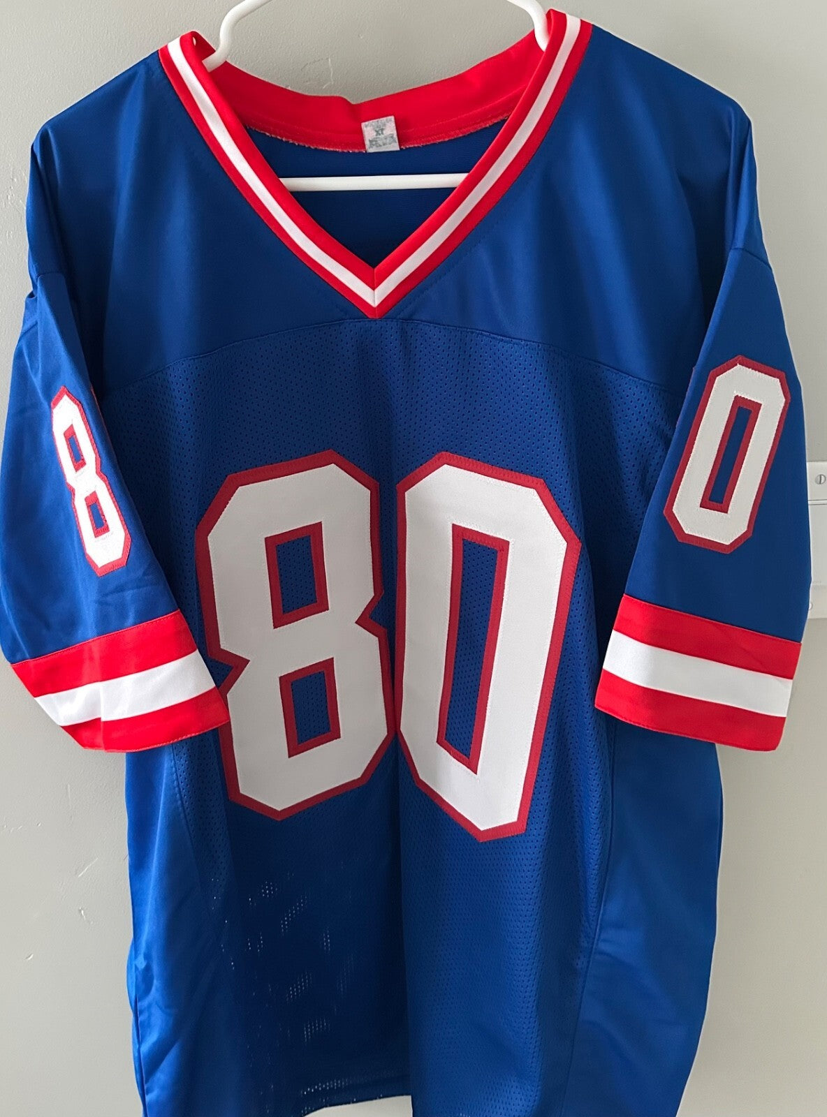 Jeremy Shockey Signed New York Giants Throwback Jersey – Leaf Witnessed COA