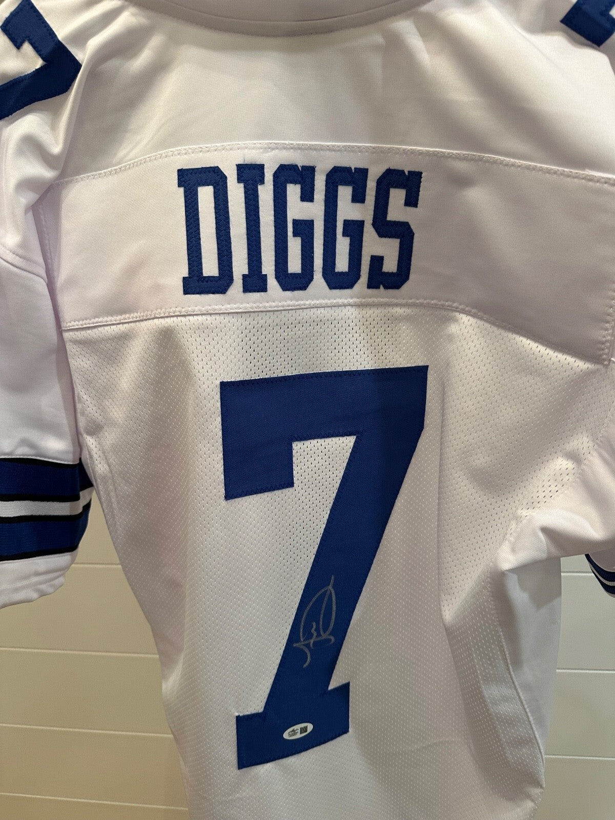 Trevon Diggs Signed Dallas Cowboys-Style #7 Jersey – Leaf Witnessed