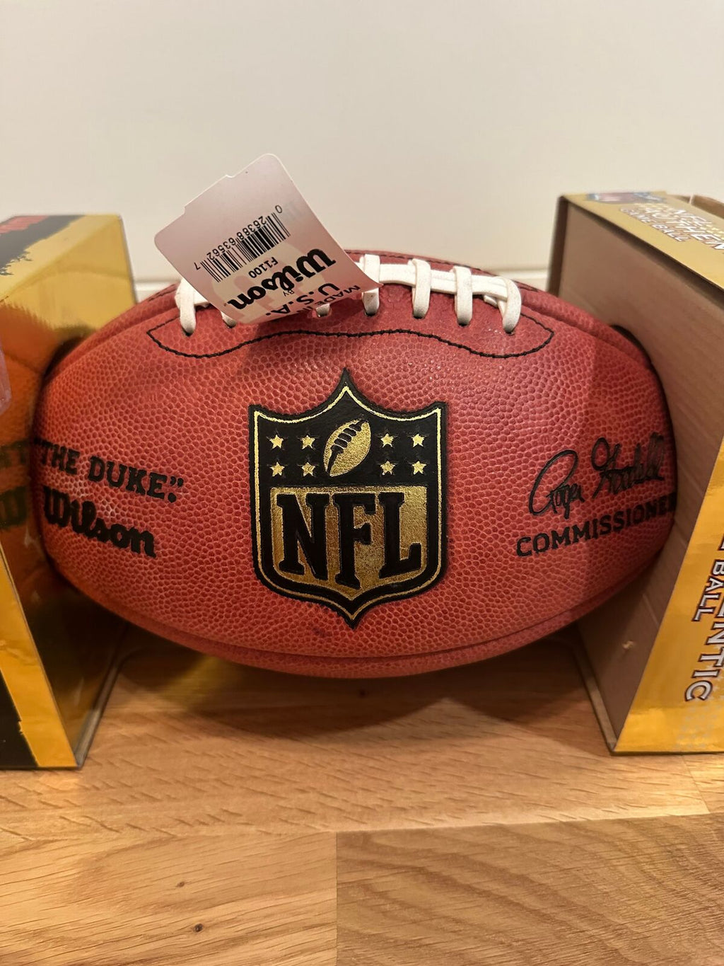 Le’Veon Bell Signed Wilson NFL Authentic Game Ball “The Duke” JSA S06199