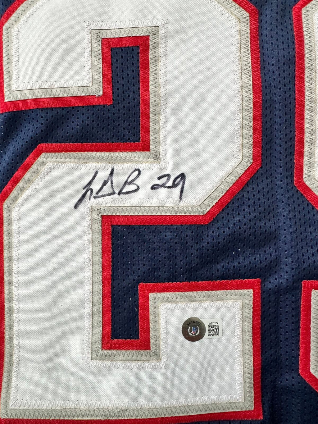 LeGarrette Blount Signed #29 Patriots Jersey – Beckett Authenticated