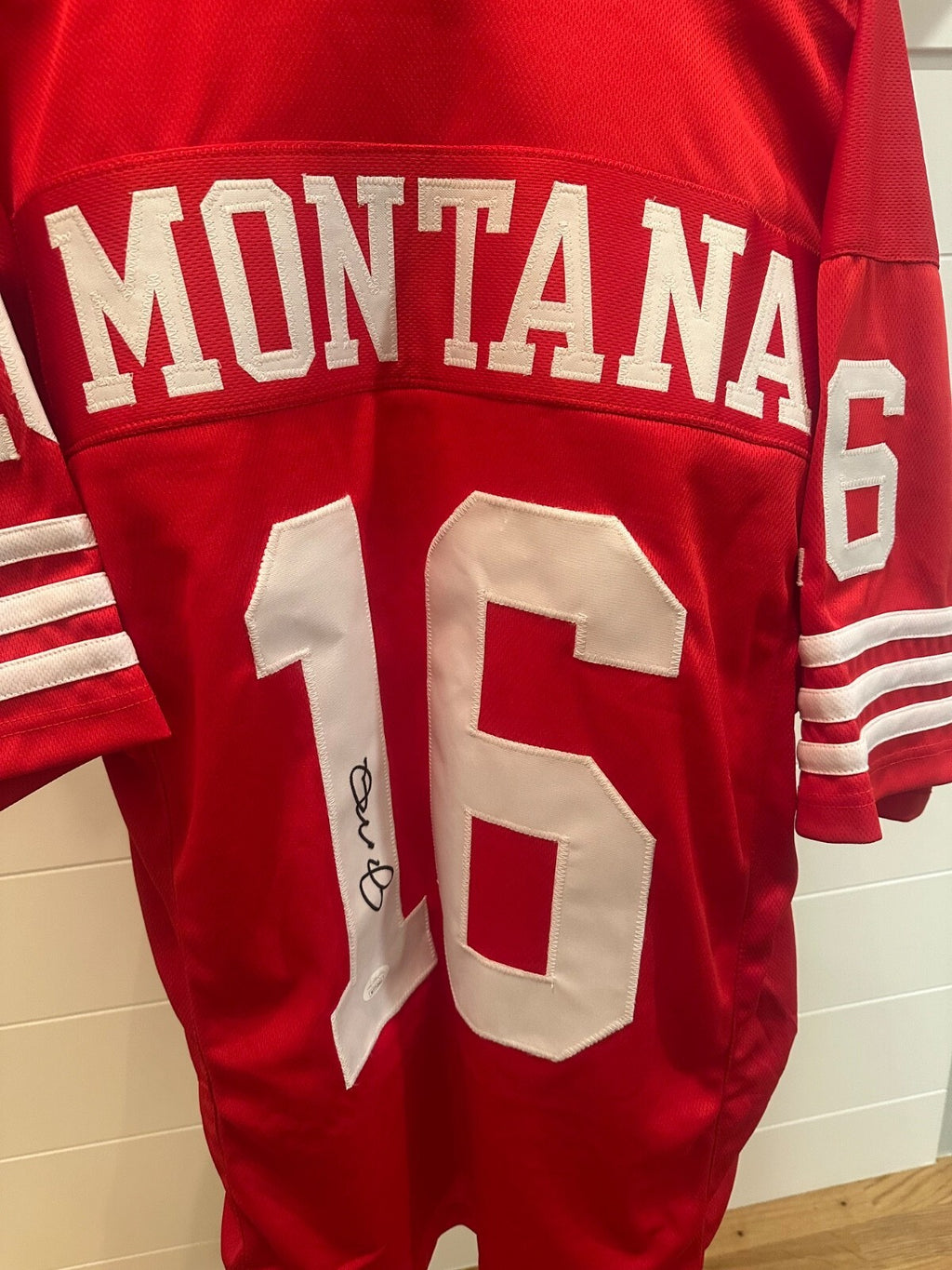 Joe Montana Signed San Francisco 49ers #16 Red Jersey – JSA Witnessed COA